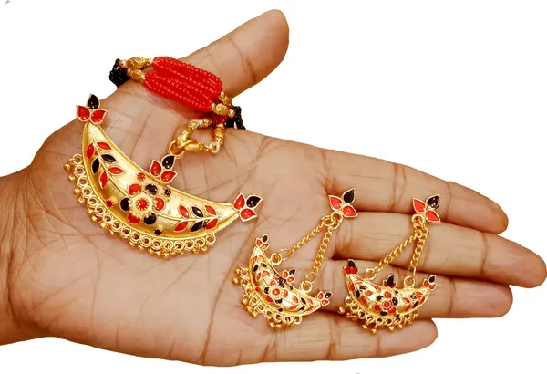 Assamese_Traditional_Gold_Plated_Red_Black_Colour_Joonbiri_Tassel_Jewellery_Set_For_Women